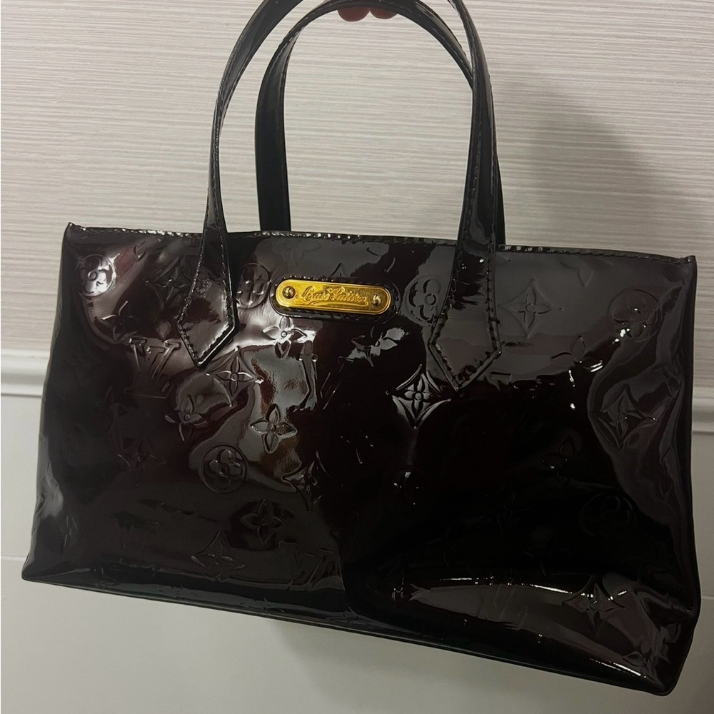 Louis Vuitton Wilshire PM – Monogram Vernis Amarante – Excellent Condition